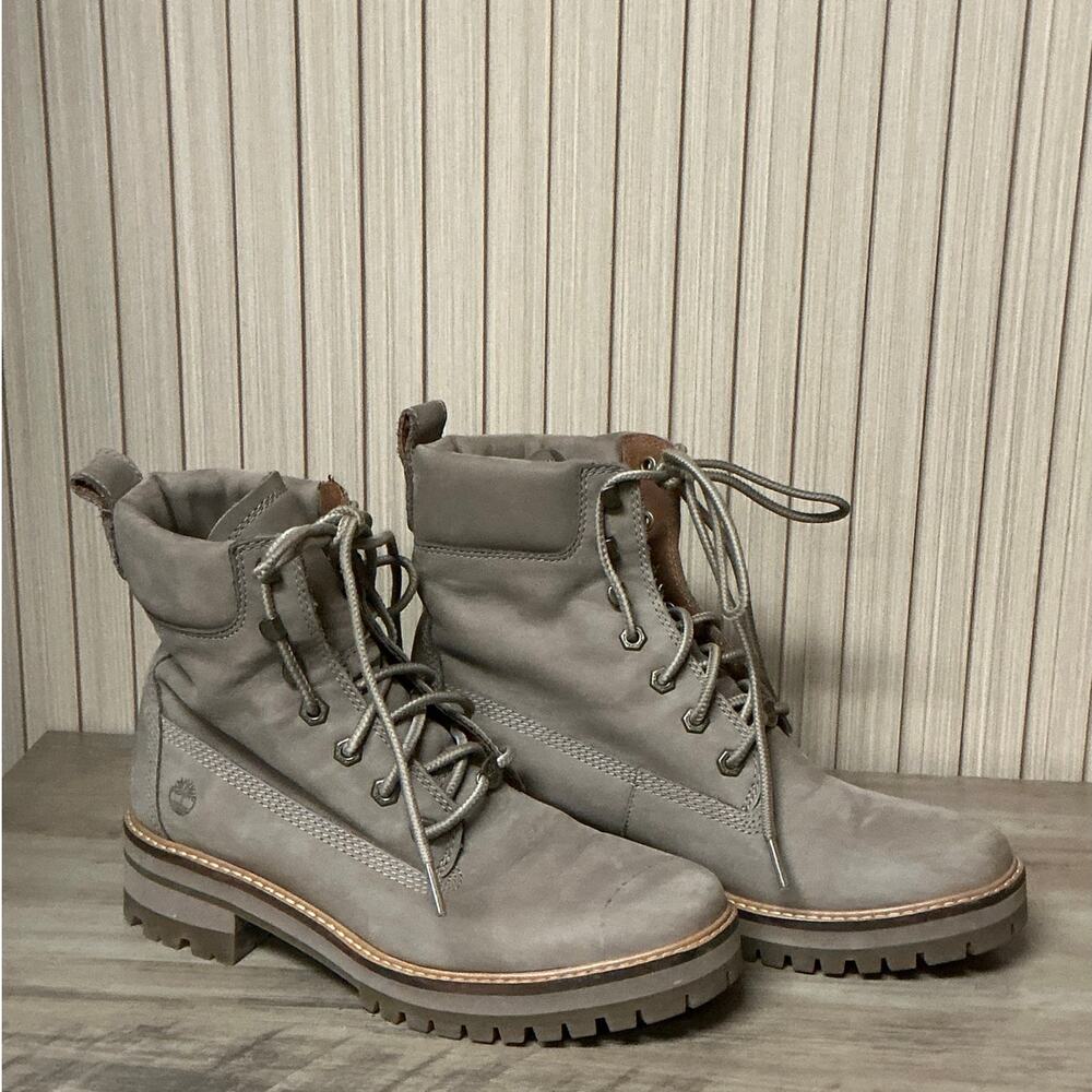 Timberland Women’s Courmayeur Valley Ankle Boots Taupe Nubuck US 9